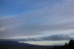 今日の空