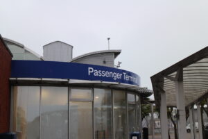 フェリーターミナル