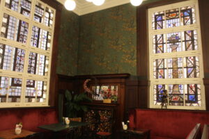 ステンドグラス