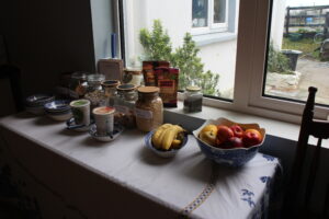 朝食