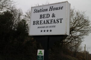 B&B