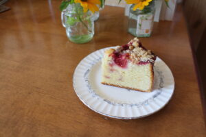 プラムのクランブルケーキ